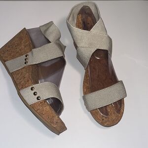 Corky’s 3.5” wedge sandals w/ 1” platform in excellent condition